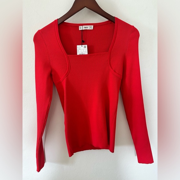 Ribbed Knit Sweater - Picture 3 of 3